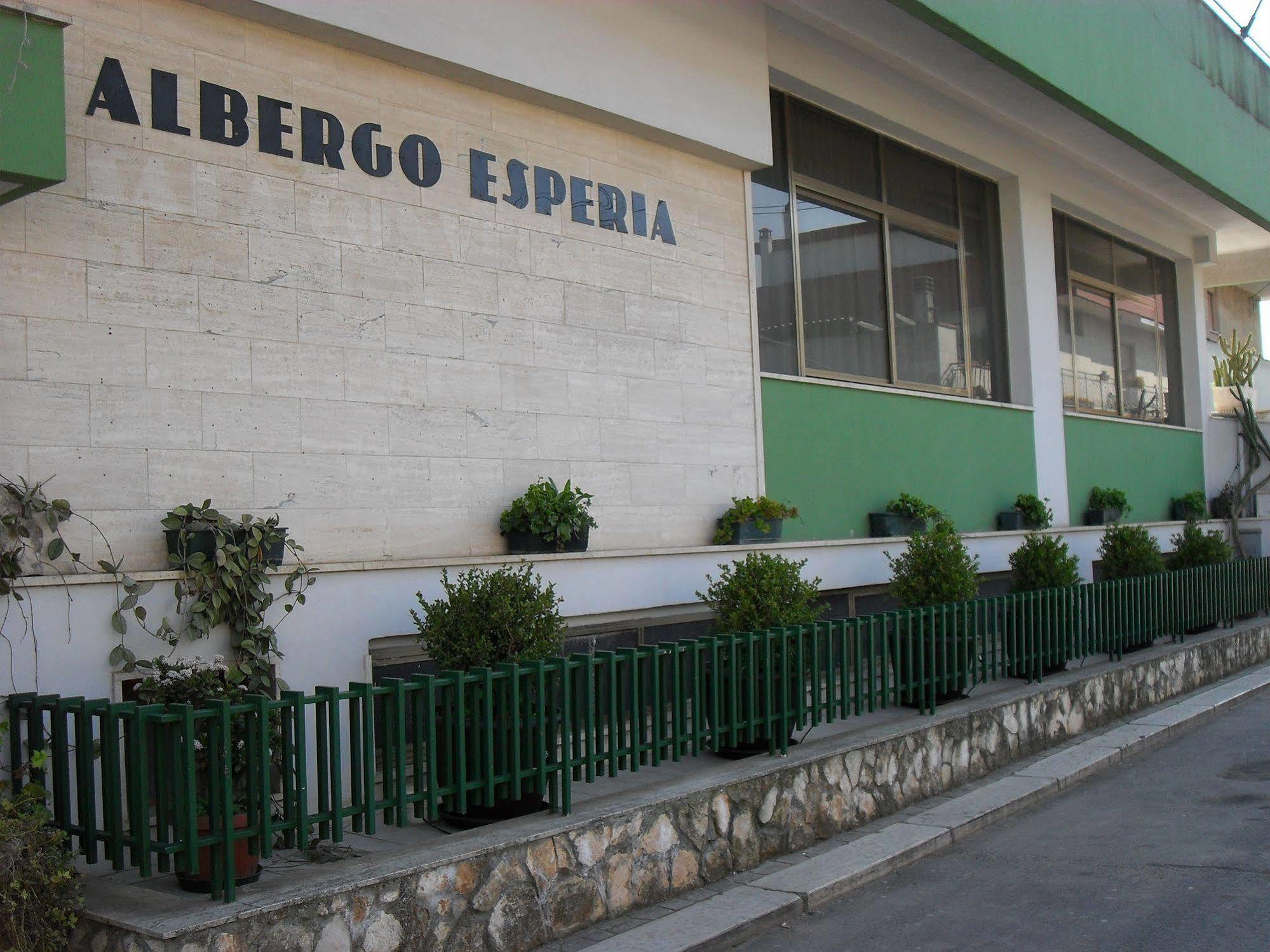 Hotel Esperia Sammichele Di Bari Exterior foto